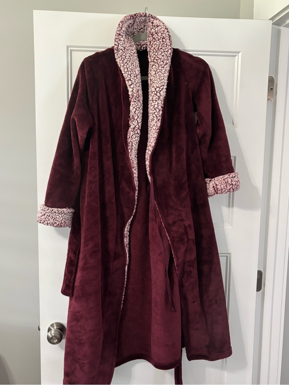 Secret Treasures Maroon Plush Robe with Pink Sherpa Trim